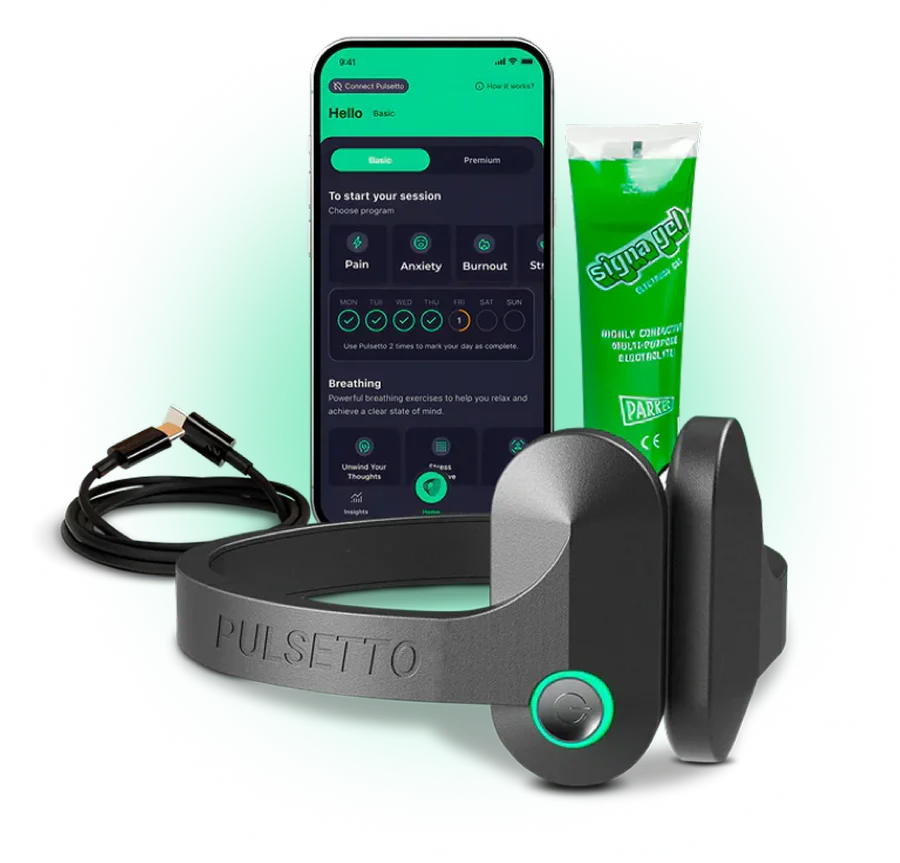 Contenido de la caja del Pulsetto Fit: dispositivo, móvil con la app, tubo de gel conductor y cable USB-C